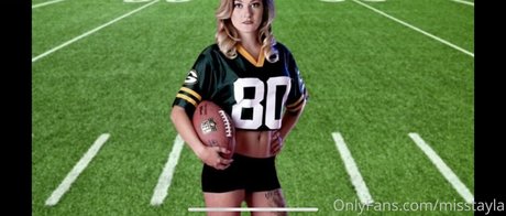 taystits erotic actress photos