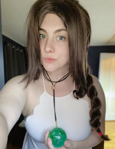 aerithgainsbro star sexy images