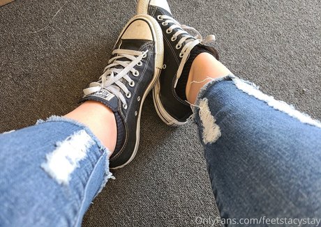 feetstacystay model pretty image