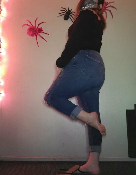 feetstacystay Quick model image