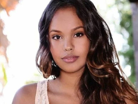 Alisha Boe pornstar sex pictures