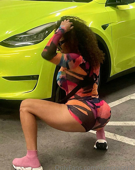 QueenSoTrill Quick model image