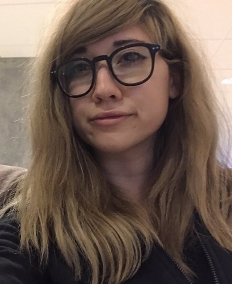 Sinneddonut model adult images