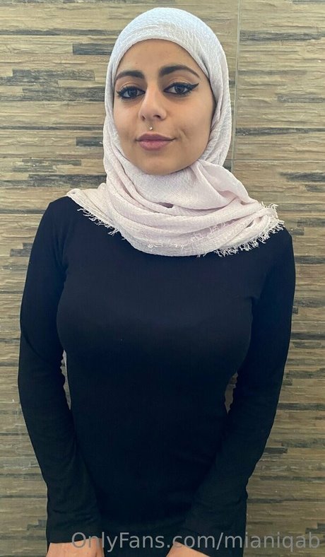 Mia Niqab model exclusive photos