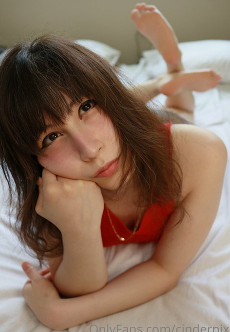 cinderpixelfree beautiful model photos