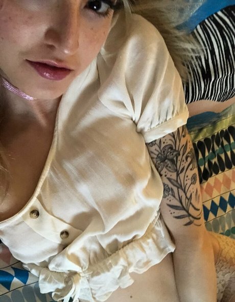 babydollmae pornstar art photo