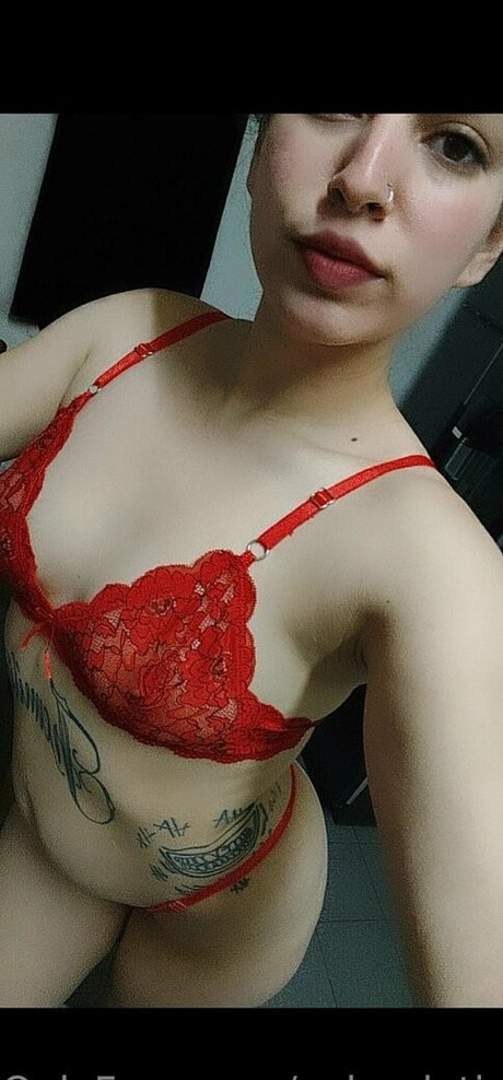 valerylatina sexy model img