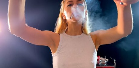 starr smokes high quality star galleries