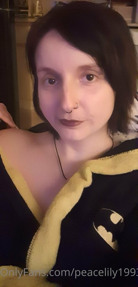 peacelily1993 sexy star pic