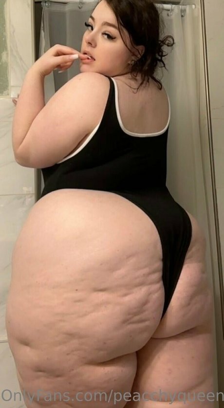 peacchyqueenn nude actress galleries