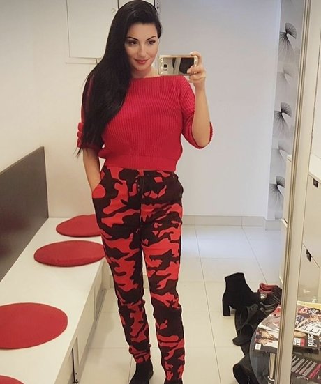 Rita Kyslinger star hd image