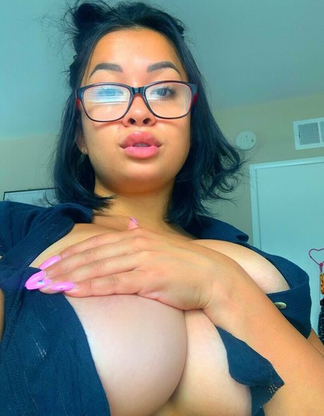 latoxicalizzy pornstar hot img