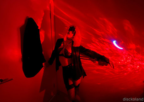 disckoland sexy model images