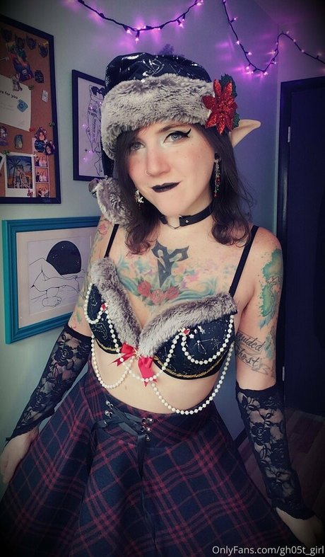 gh05t girl erotic model image