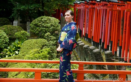 gh05t girl star naked pic