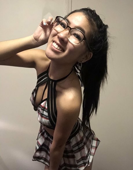 Lilslutlaceyyy xxx model pic