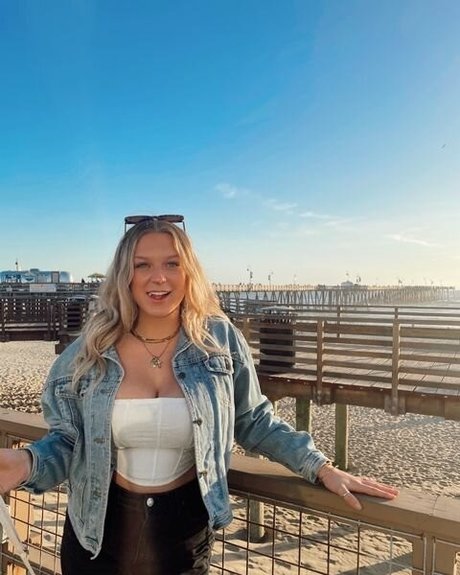 Whitney T model xxx pictures