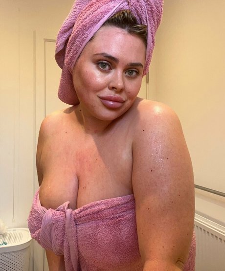 Susannah Elizabeth top model pics