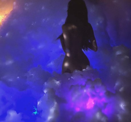 lilyy yk star naked photos