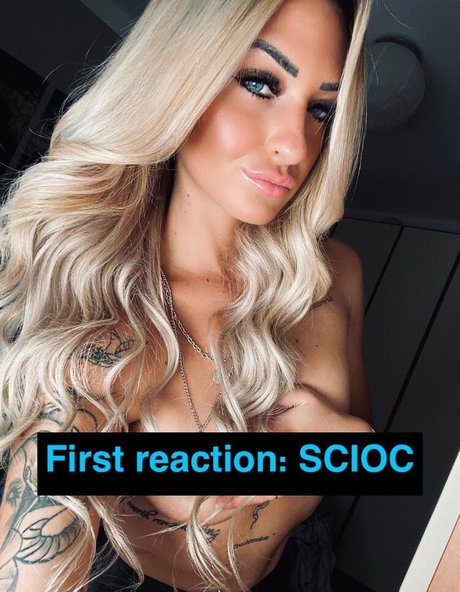 giulismolteni nudes pornstar image