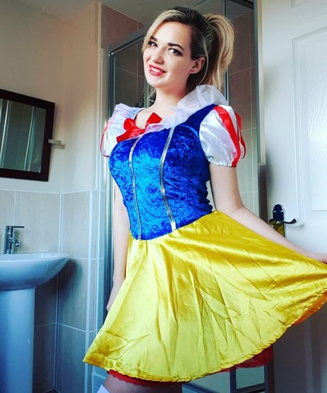 huge shemale onlyfans top galleries