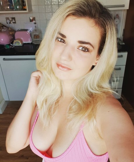 gassygirldolly free model photos