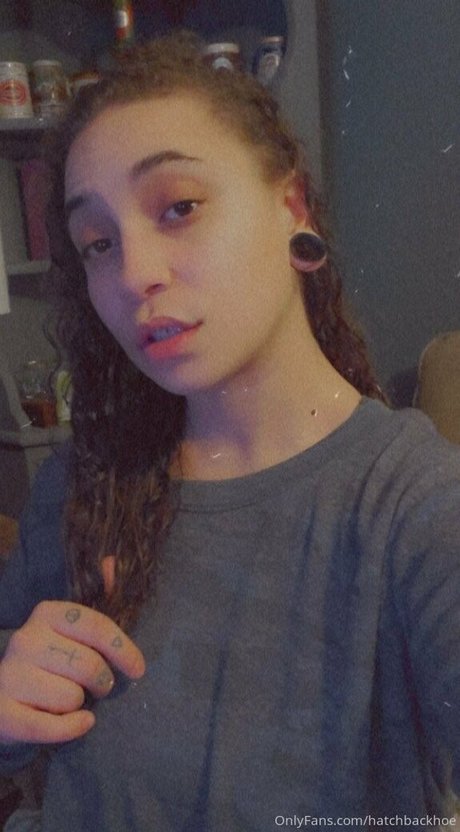 hatchbackhoe pretty pornstar image