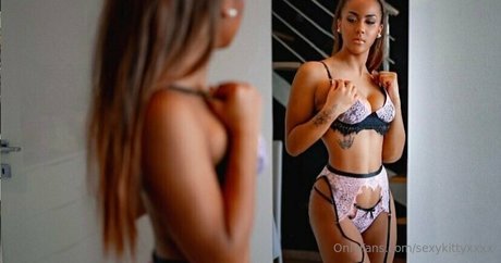 sexykittyxxxx naked actress img