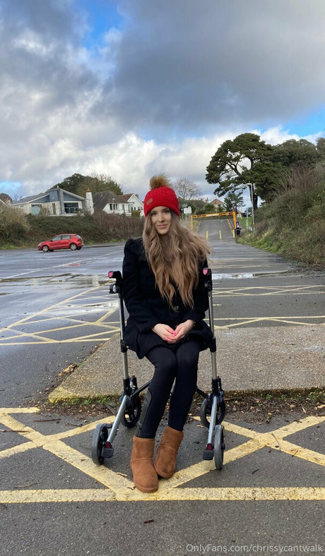 chrissycantwalk Profile pic