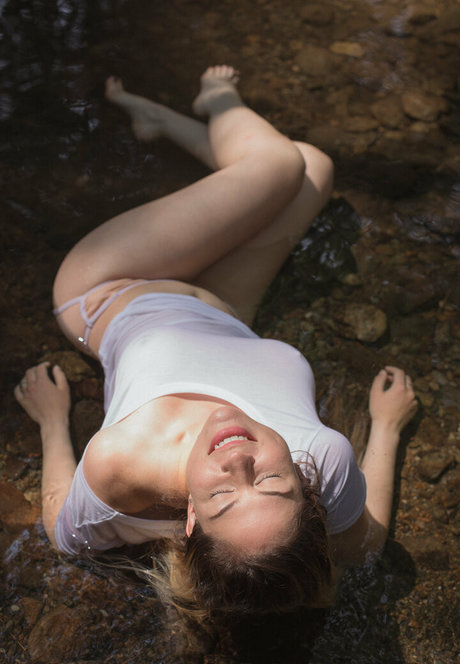 ashleyalban94 pornographic actress pictures