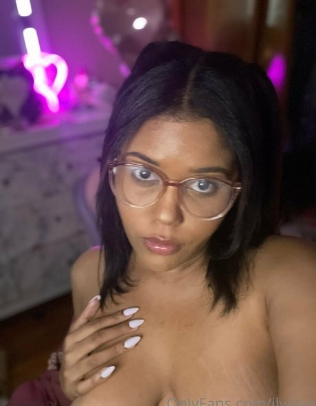 wholelottalaya nice actress pic