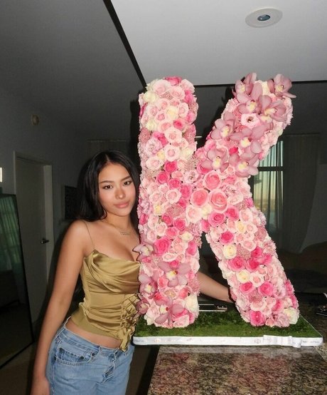 Kezia S star top gallery