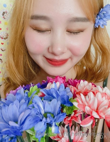 cherryleeleefree perfect model images