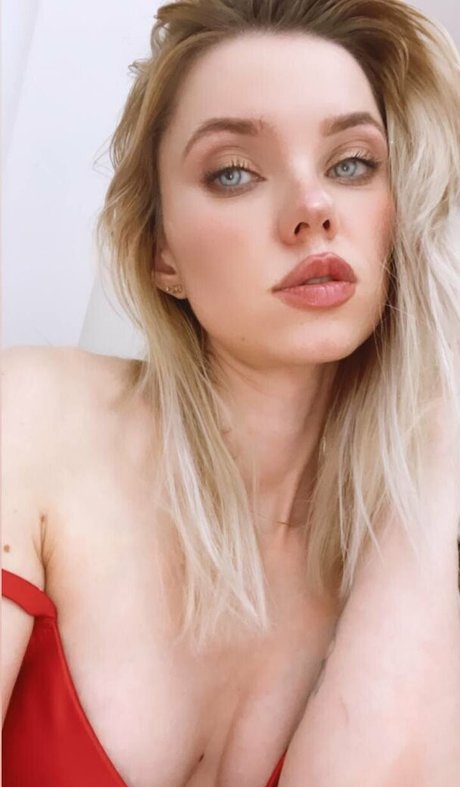 lionawild erotic actress img