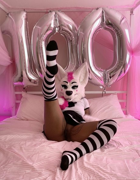 bustypuppy art model img