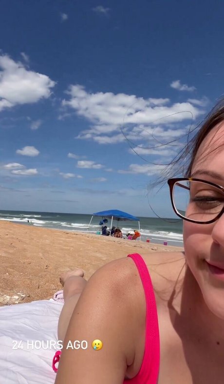 Silenced Hippie nude star images