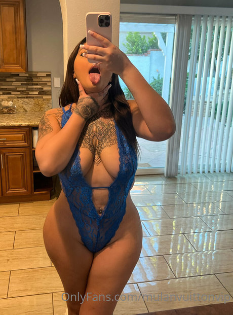 MulanVuitton sex star img