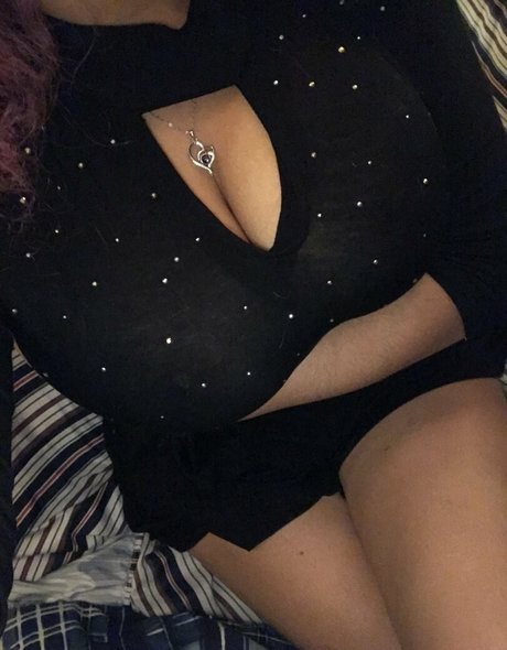 itselliemay porn actress image