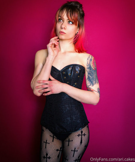 Ari cakes nice model images