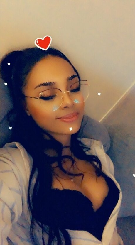 angelrhodesfree model adult pics