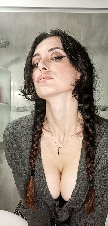 maddiesohot pornstar naked img