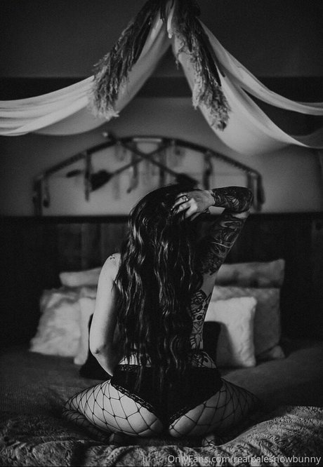 50 years old onlyfans sexy nudes photo