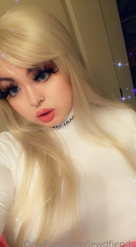 Lewdfiends star beautiful photo