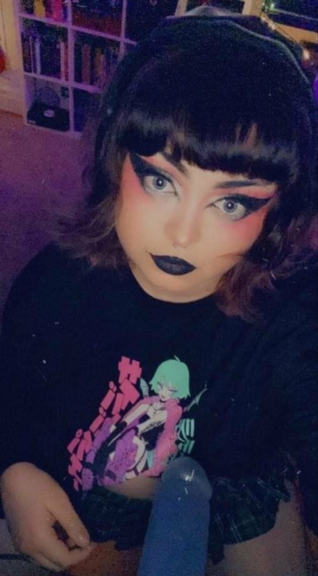 Lewdfiends nude pornstar pic