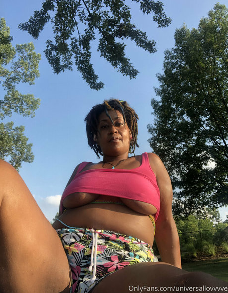 universallovvvve free star pic