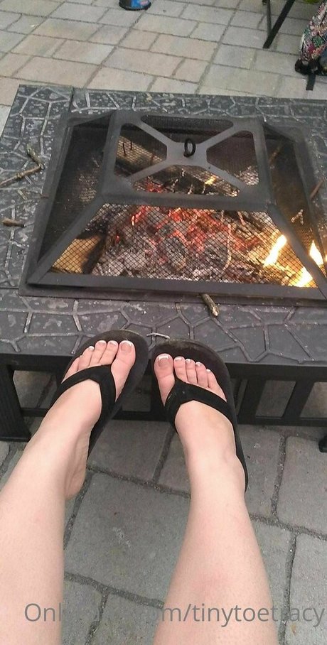tinytoetracy star naked images