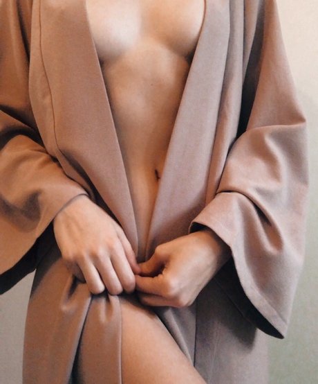 vlyssia free actress photos