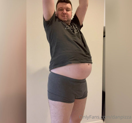 danpizza naked star picture