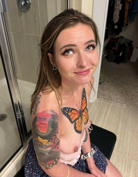 realmandyblue model pornographic image