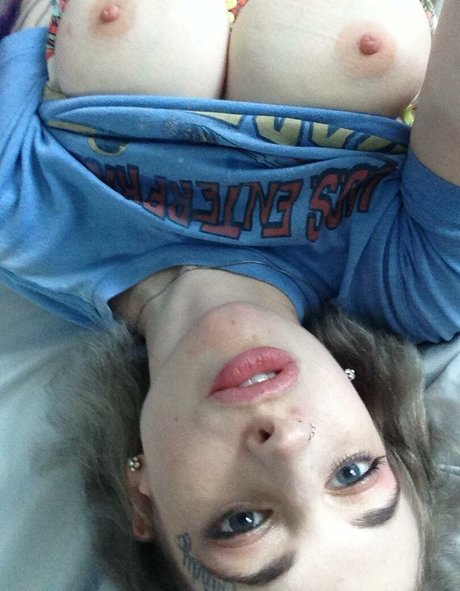 Mandy Morbid model hot archive